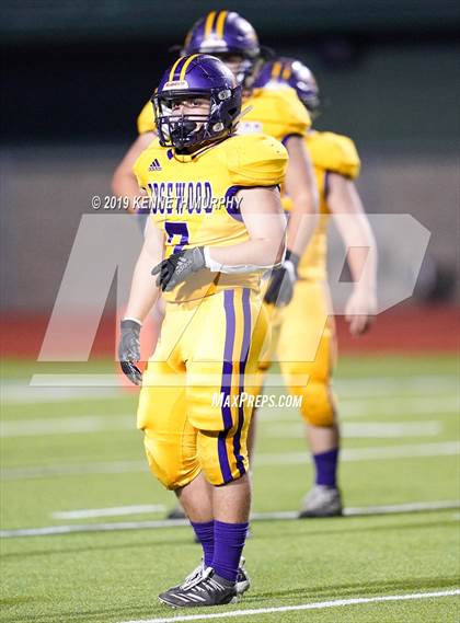 Thumbnail 3 in Edgewood vs Clifton (UIL 3A Bi-District Playoff) photogallery.