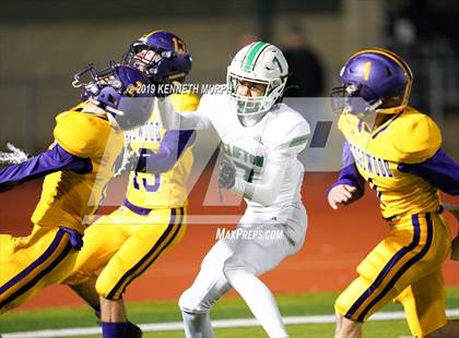 Thumbnail 3 in Edgewood vs Clifton (UIL 3A Bi-District Playoff) photogallery.