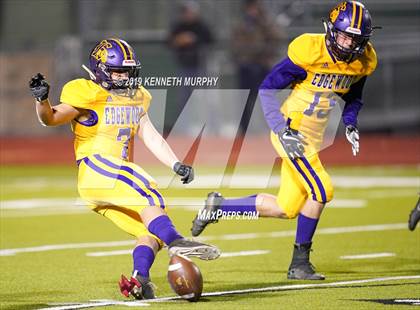 Thumbnail 1 in Edgewood vs Clifton (UIL 3A Bi-District Playoff) photogallery.