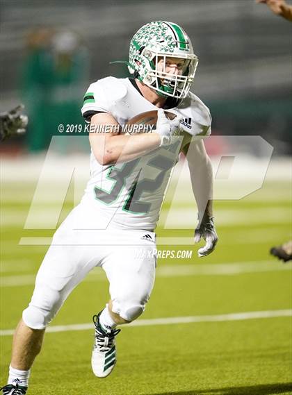 Thumbnail 3 in Edgewood vs Clifton (UIL 3A Bi-District Playoff) photogallery.