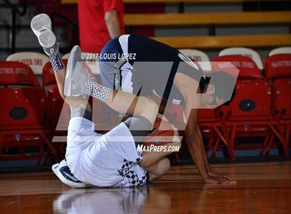 Thumbnail 2 in Rancho Mirage vs. Rolling Hills Prep (Nike Extravaganza) photogallery.