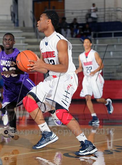 Thumbnail 1 in Bishop Dunne vs. Lincoln (Thanksgiving Hoopfest) photogallery.