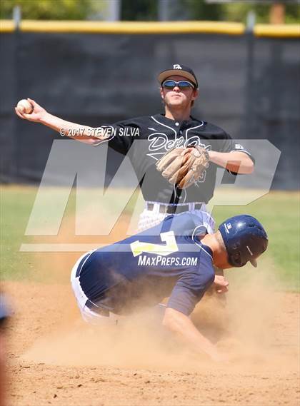 Thumbnail 2 in Del Oro vs. Menlo School (67th Annual San Diego Lions Tournament) photogallery.