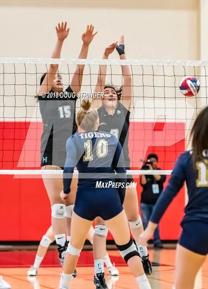 Thumbnail 2 in Harker vs. Notre Dame (CIF-CCS Division IV Championship) photogallery.