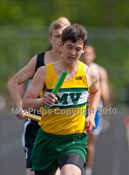 Thumbnail 1 in True Team Section 6AAA (Boys 4x800m Relay) photogallery.
