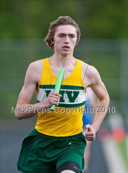 Thumbnail 3 in True Team Section 6AAA (Boys 4x800m Relay) photogallery.