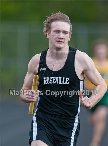 Thumbnail 2 in True Team Section 6AAA (Boys 4x800m Relay) photogallery.