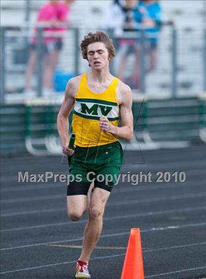 Thumbnail 1 in True Team Section 6AAA (Boys 4x800m Relay) photogallery.