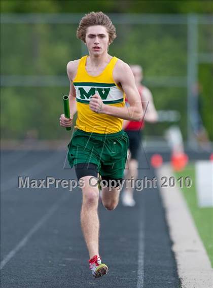 Thumbnail 1 in True Team Section 6AAA (Boys 4x800m Relay) photogallery.