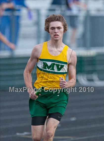 Thumbnail 2 in True Team Section 6AAA (Boys 4x800m Relay) photogallery.