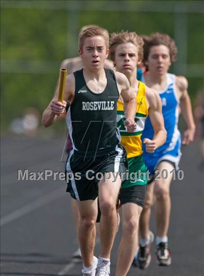 Thumbnail 2 in True Team Section 6AAA (Boys 4x800m Relay) photogallery.