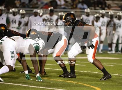 Thumbnail 1 in Central vs Booker T Washington photogallery.