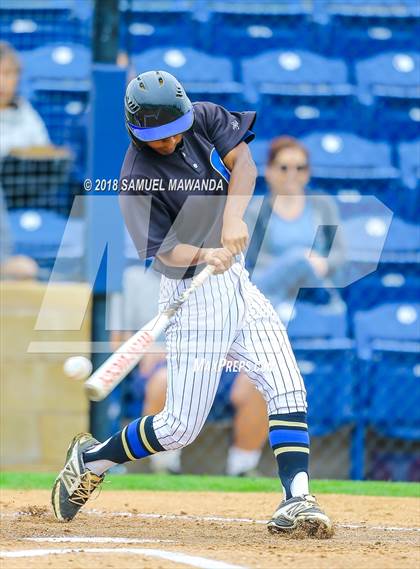 Thumbnail 2 in Sierra Canyon vs Poly photogallery.