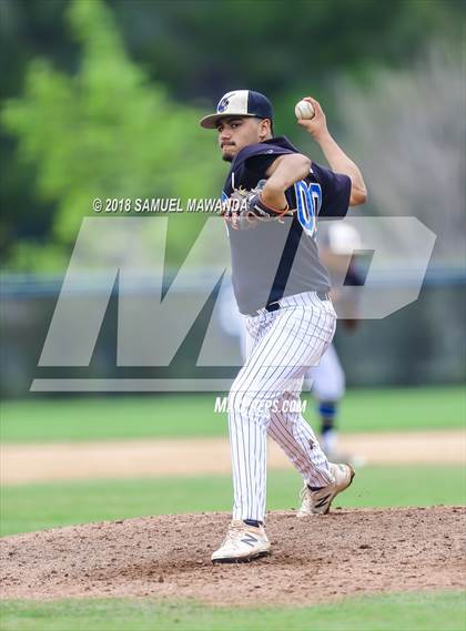 Thumbnail 3 in Sierra Canyon vs Poly photogallery.