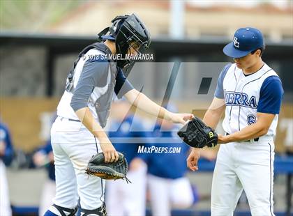 Thumbnail 3 in Sierra Canyon vs Poly photogallery.