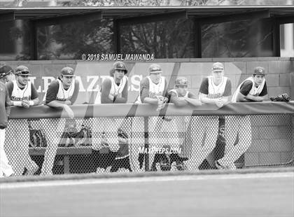 Thumbnail 3 in Sierra Canyon vs Poly photogallery.