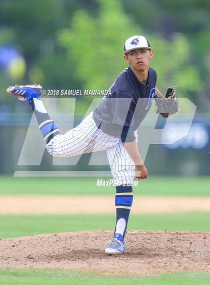 Thumbnail 1 in Sierra Canyon vs Poly photogallery.