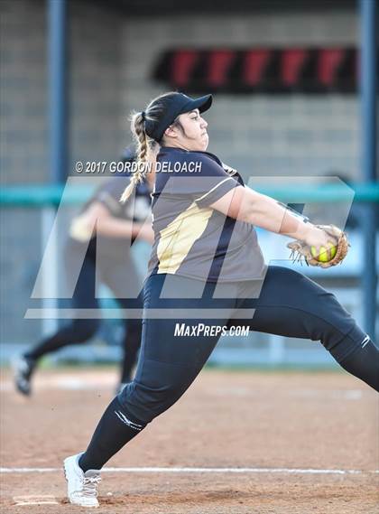 Thumbnail 3 in Irving @ Cedar Hill photogallery.