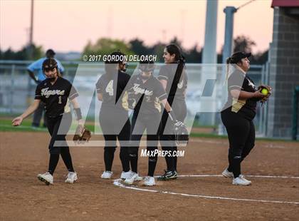 Thumbnail 3 in Irving @ Cedar Hill photogallery.