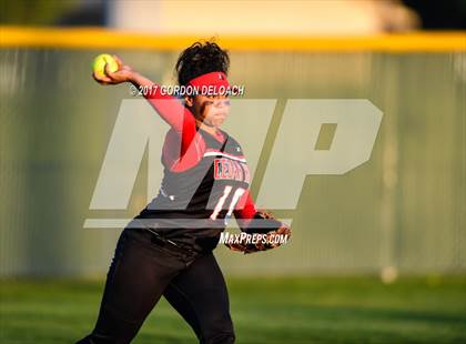 Thumbnail 2 in Irving @ Cedar Hill photogallery.