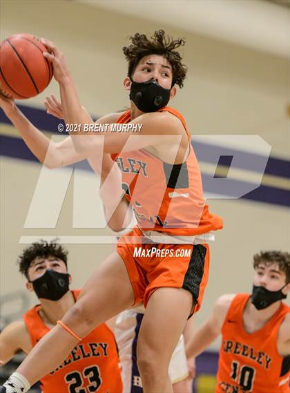 Thumbnail 3 in Greeley Central @ Holy Family photogallery.
