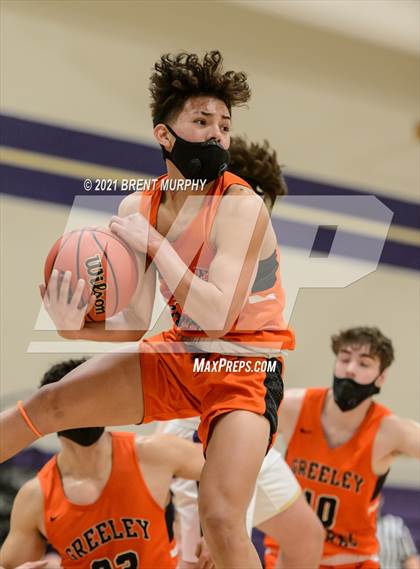 Thumbnail 1 in Greeley Central @ Holy Family photogallery.