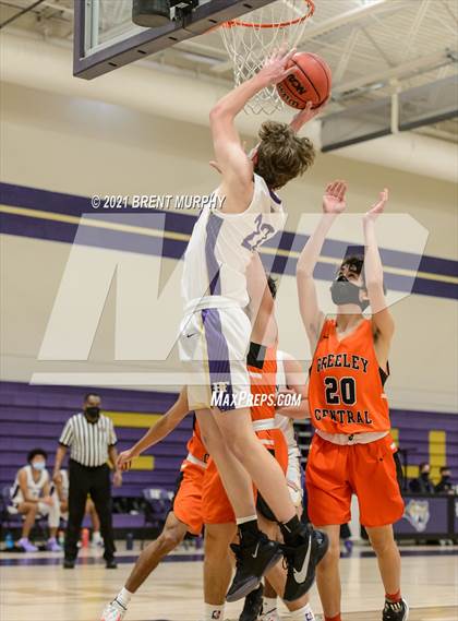 Thumbnail 2 in Greeley Central @ Holy Family photogallery.