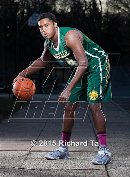 Thumbnail 1 in Roselle Catholic (Preseason Top 10 Photo Shoot) photogallery.