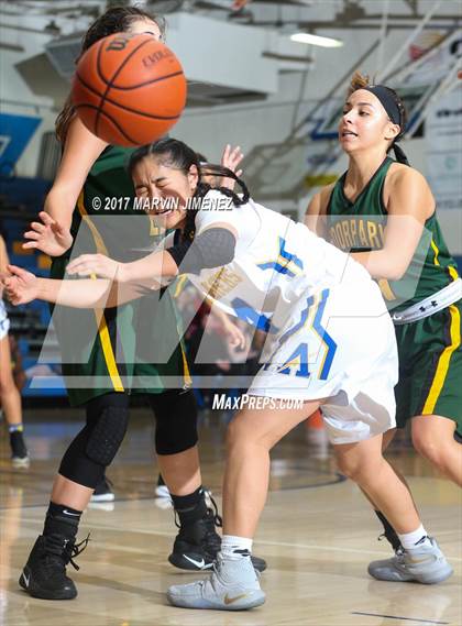 Thumbnail 1 in Moorpark @ Agoura photogallery.