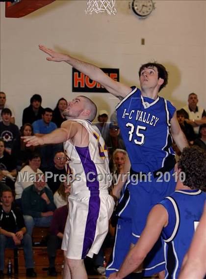 Thumbnail 1 in Allegheny-Clarion Valley vs North Clarion (PIAA District 9 KSAC Final) photogallery.