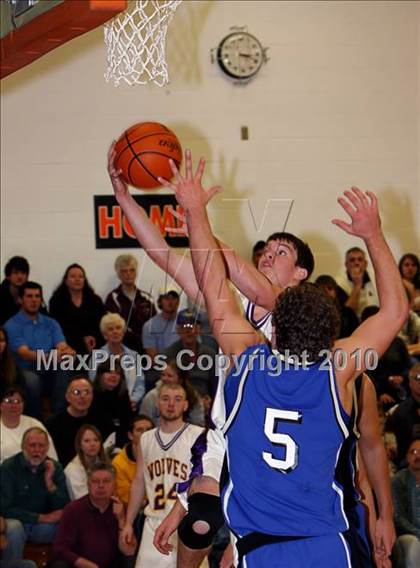 Thumbnail 3 in Allegheny-Clarion Valley vs North Clarion (PIAA District 9 KSAC Final) photogallery.