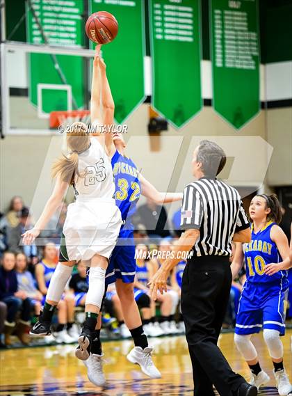 Thumbnail 3 in Huckabay @ Santo photogallery.