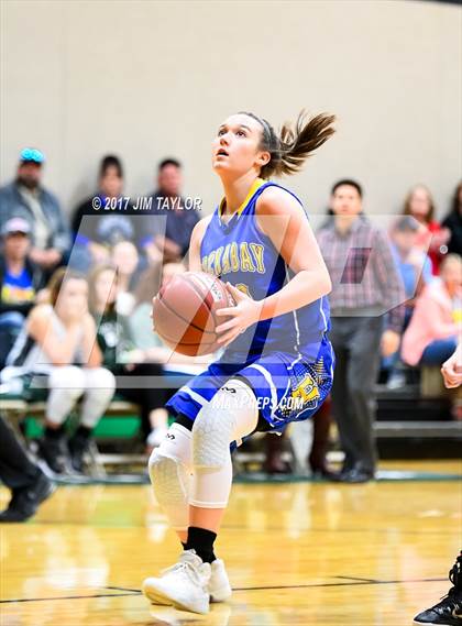 Thumbnail 3 in Huckabay @ Santo photogallery.