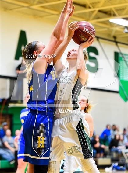 Thumbnail 2 in Huckabay @ Santo photogallery.
