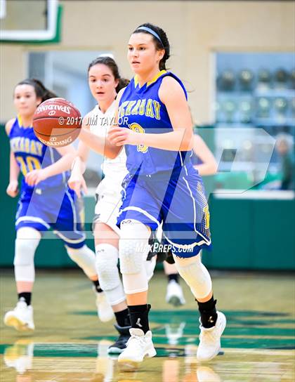 Thumbnail 3 in Huckabay @ Santo photogallery.