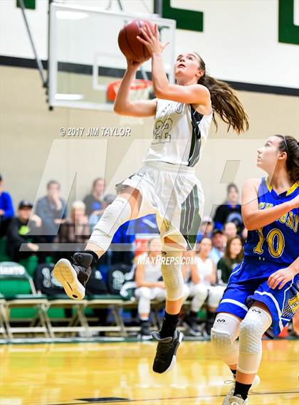 Thumbnail 2 in Huckabay @ Santo photogallery.