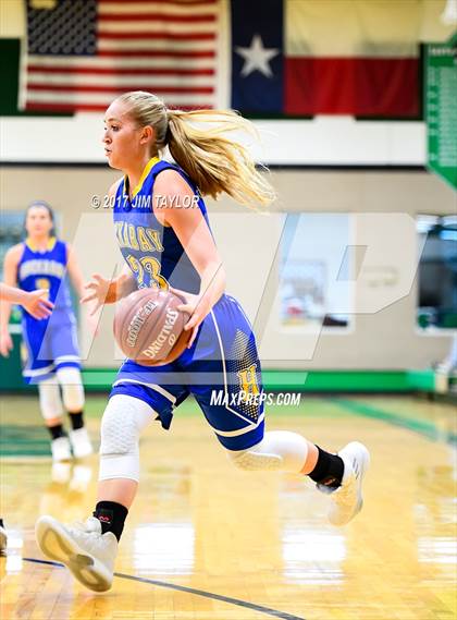 Thumbnail 1 in Huckabay @ Santo photogallery.