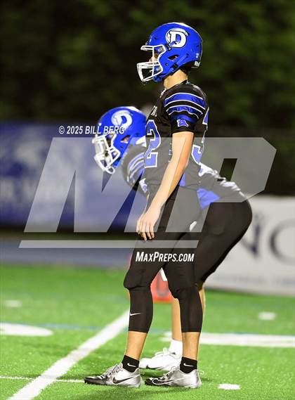 Thumbnail 2 in Naugatuck @ Darien photogallery.