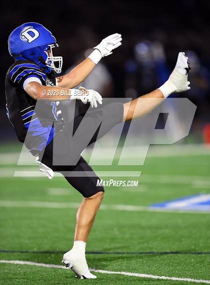 Thumbnail 3 in Naugatuck @ Darien photogallery.