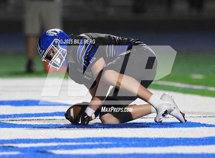 Thumbnail 1 in Naugatuck @ Darien photogallery.