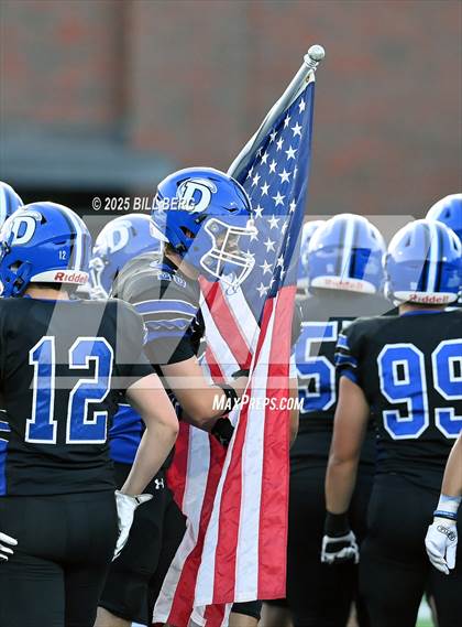 Thumbnail 1 in Naugatuck @ Darien photogallery.
