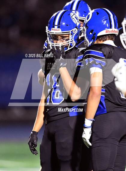 Thumbnail 2 in Naugatuck @ Darien photogallery.