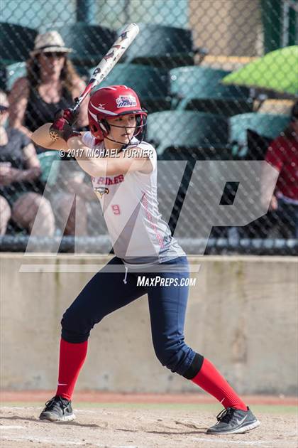 Thumbnail 3 in Las Plumas vs. Pleasant Valley photogallery.