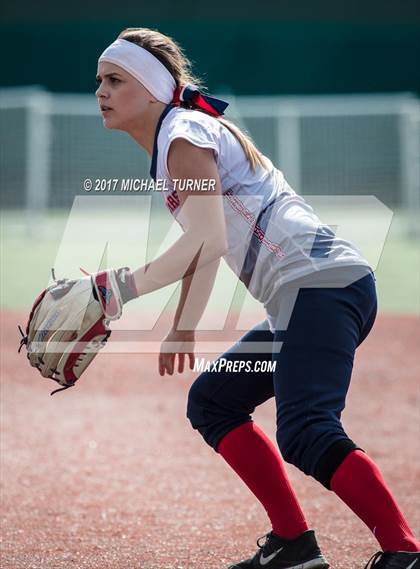 Thumbnail 1 in Las Plumas vs. Pleasant Valley photogallery.