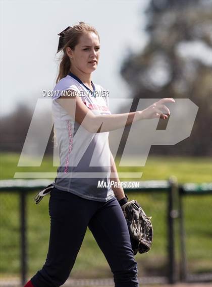 Thumbnail 1 in Las Plumas vs. Pleasant Valley photogallery.