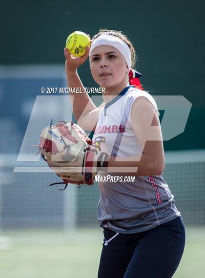 Thumbnail 1 in Las Plumas vs. Pleasant Valley photogallery.