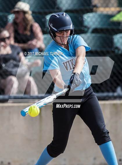 Thumbnail 2 in Las Plumas vs. Pleasant Valley photogallery.