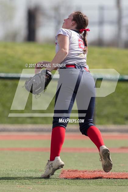 Thumbnail 3 in Las Plumas vs. Pleasant Valley photogallery.