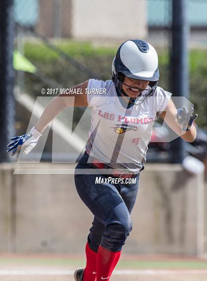 Thumbnail 3 in Las Plumas vs. Pleasant Valley photogallery.