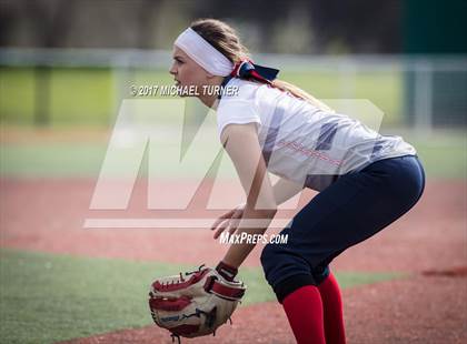Thumbnail 2 in Las Plumas vs. Pleasant Valley photogallery.